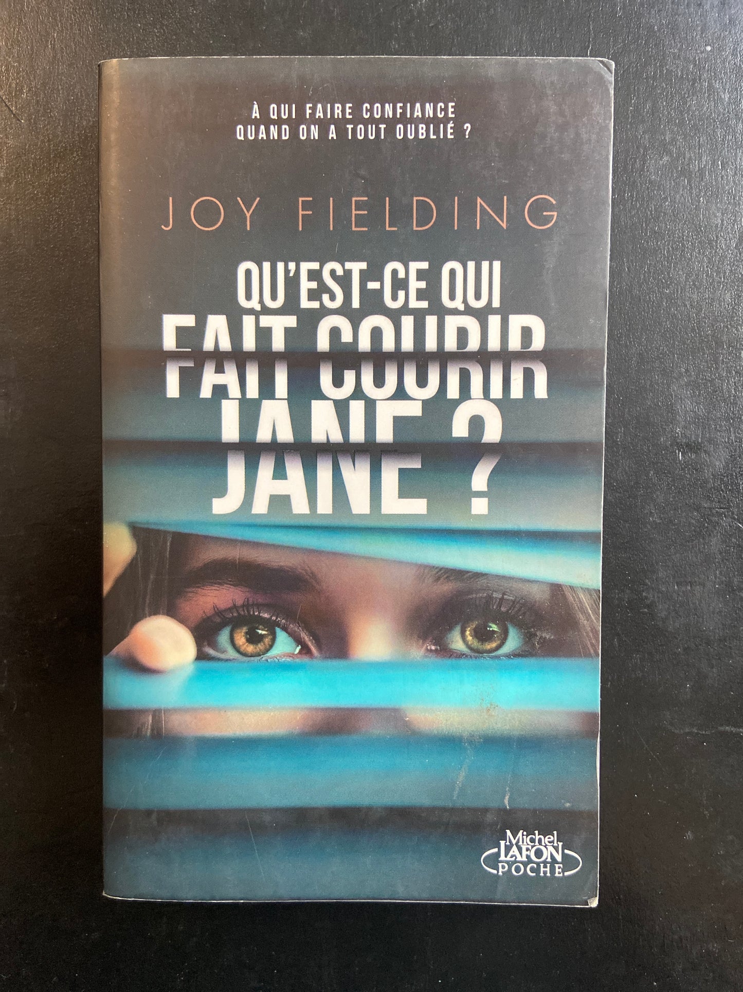 QU'EST-CE QUI FAIT COURIR JANE?