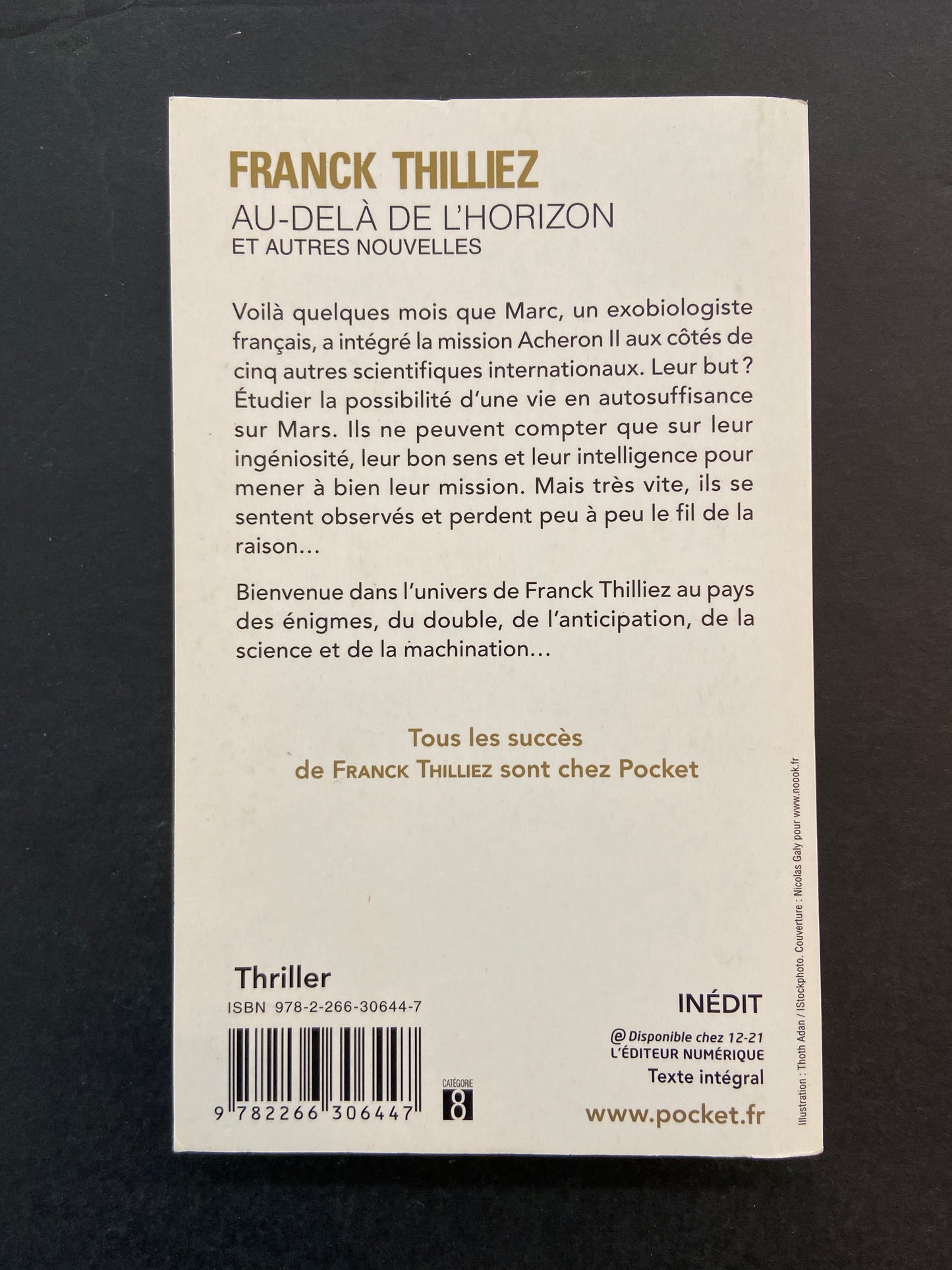 AU-DELÀ DE L'HORIZON