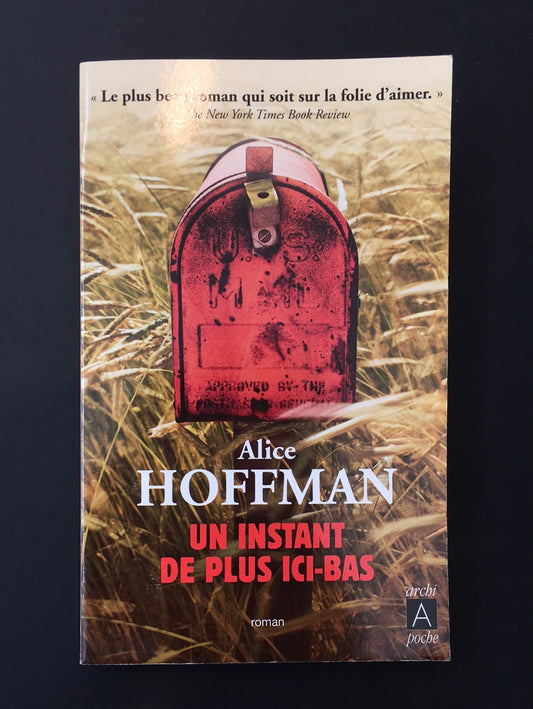 UN INSTANT DE PLUS ICI-BAS