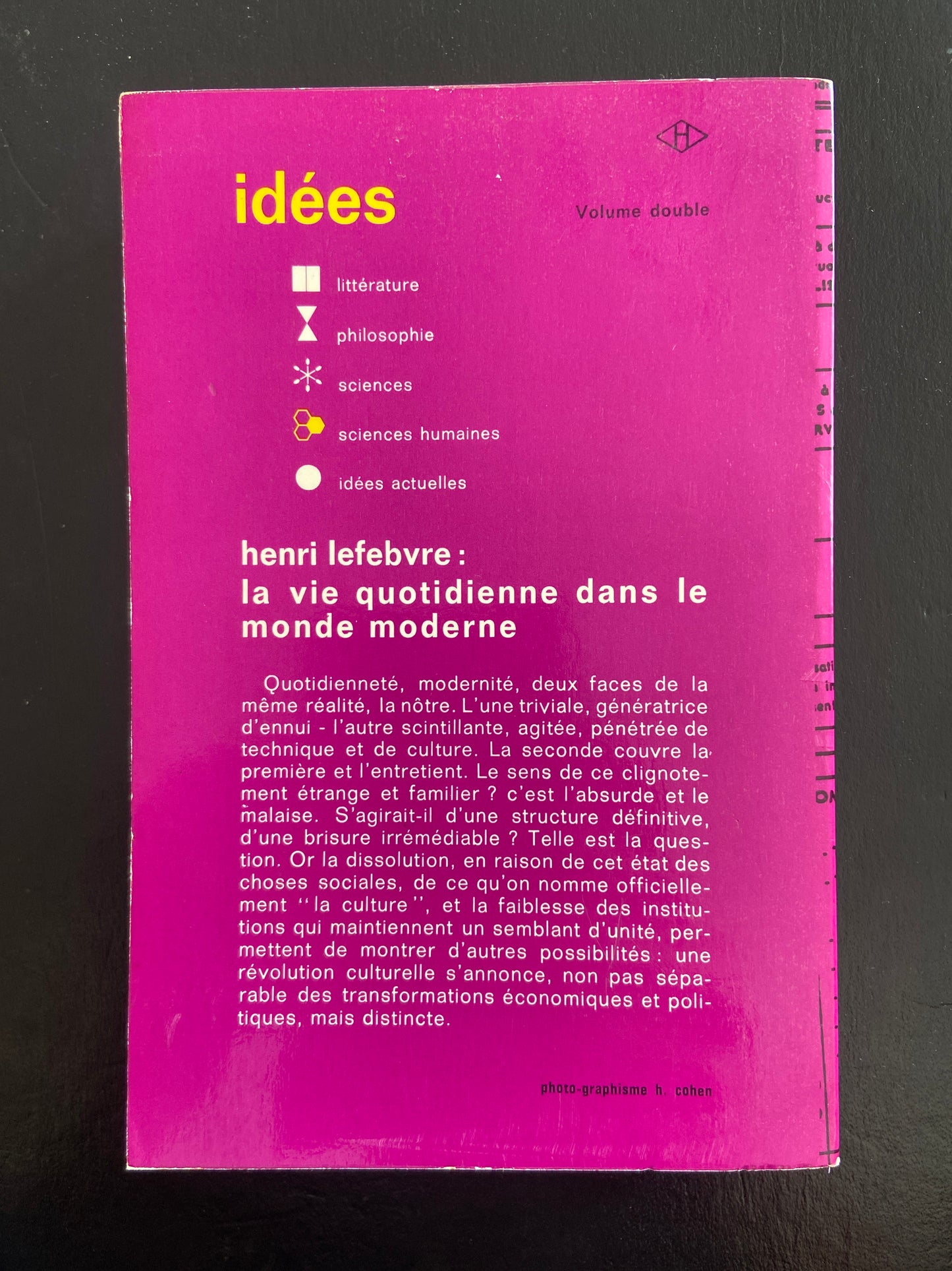 LA VIE QUOTIDIENNE DANS LE MONDE MODERNE