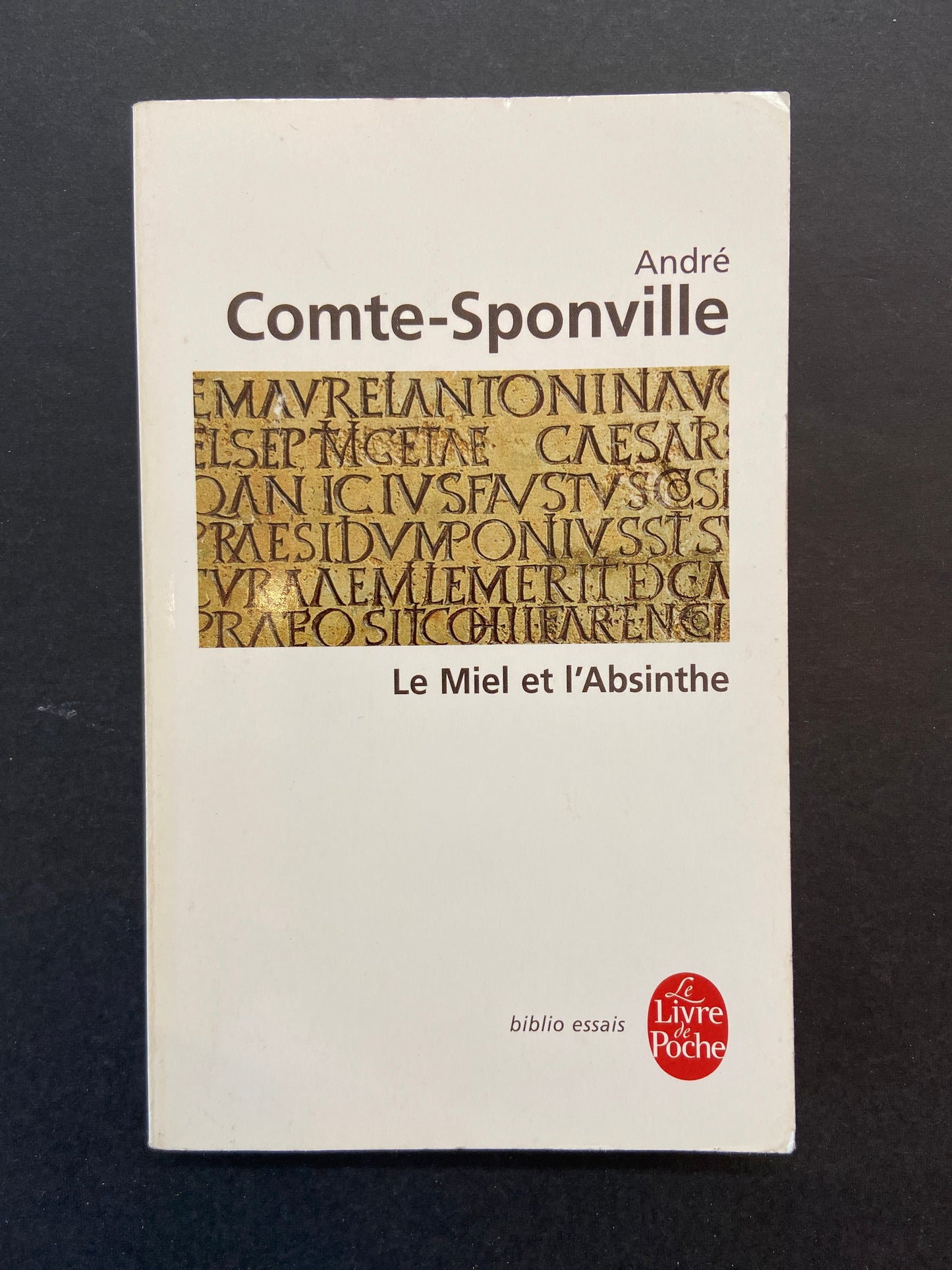 LE MIEL ET L'ABSINTHE