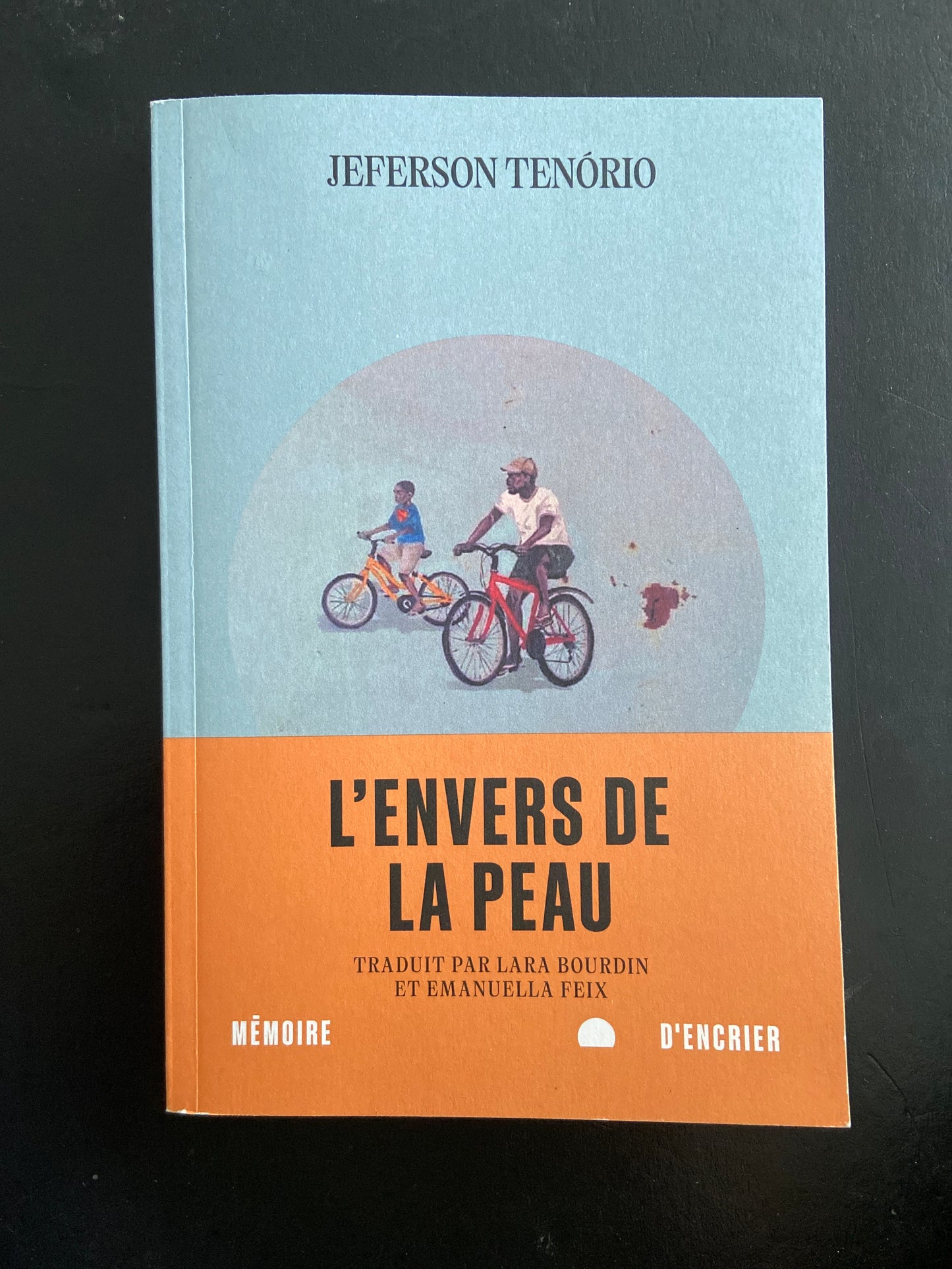 L'ENVERS DE LA PEAU