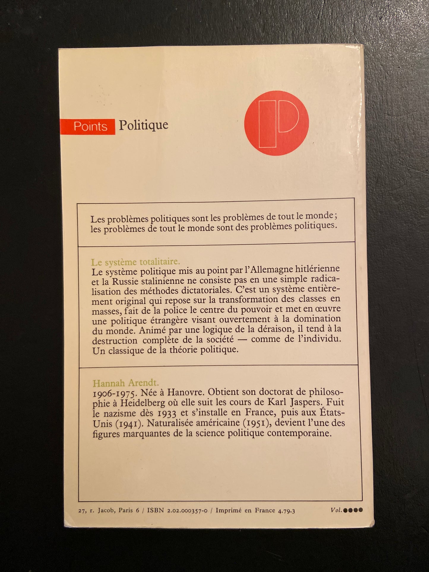 LE SYSTÈME TOTALITAIRE