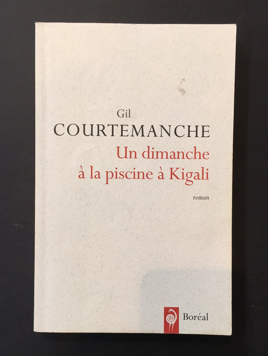 UN DIMANCHE À LA PISCINE À KIGALI