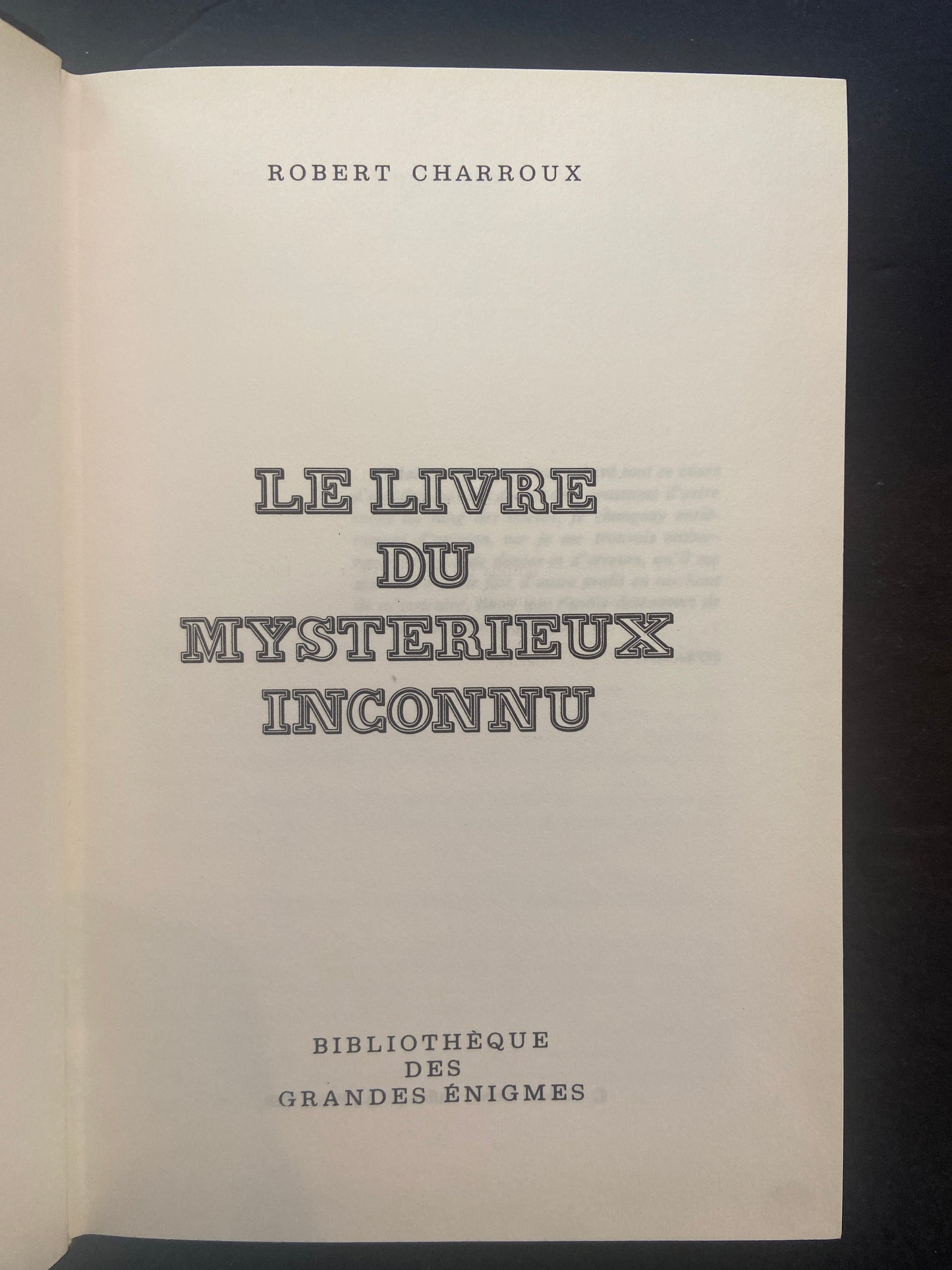 LE LIVRE DU MYSTÉRIEUX INCONNU