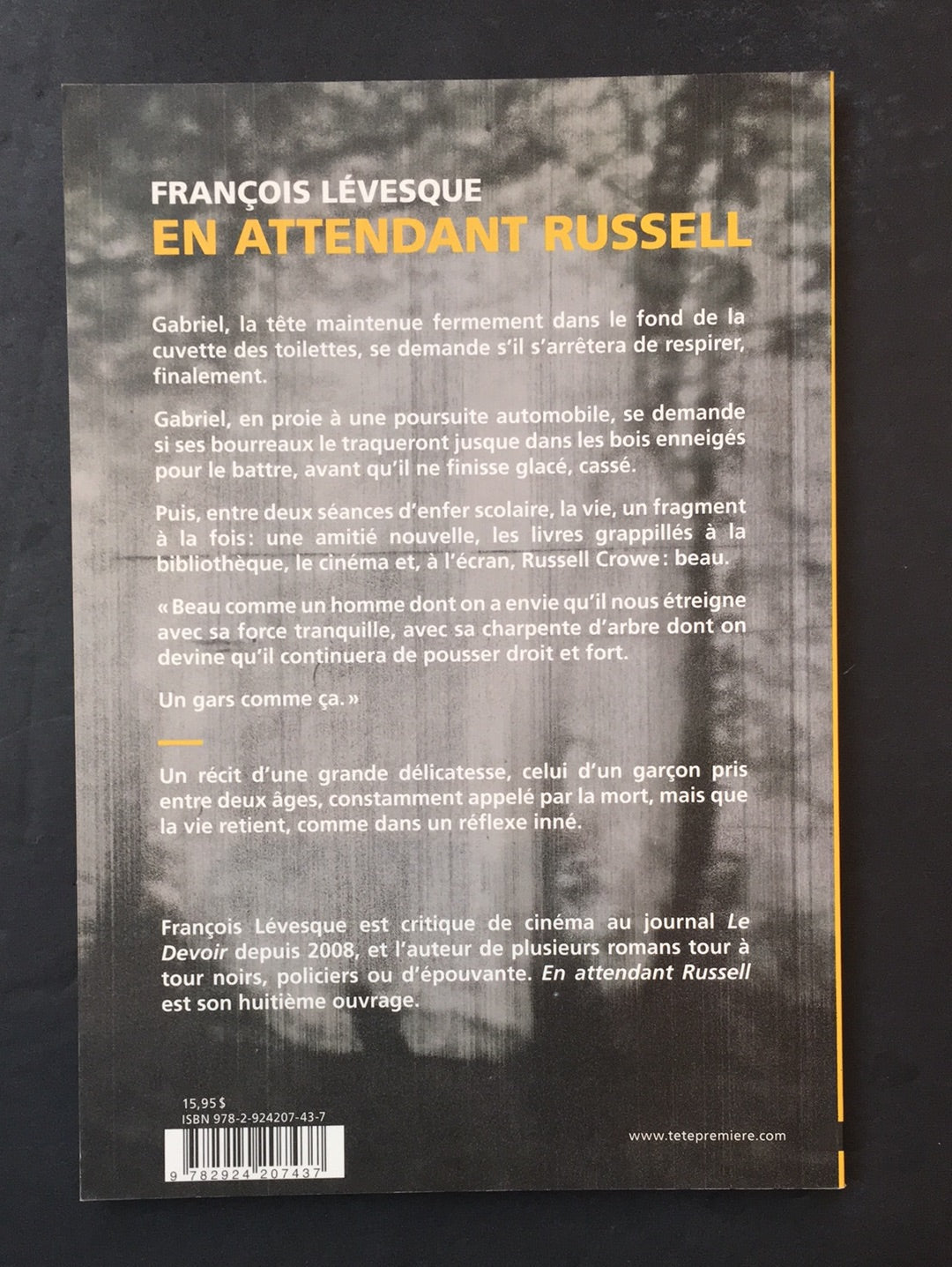 EN ATTENDANT RUSSELL