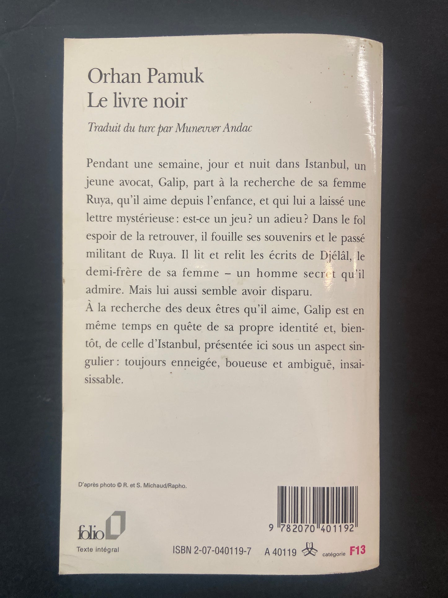LE LIVRE NOIR