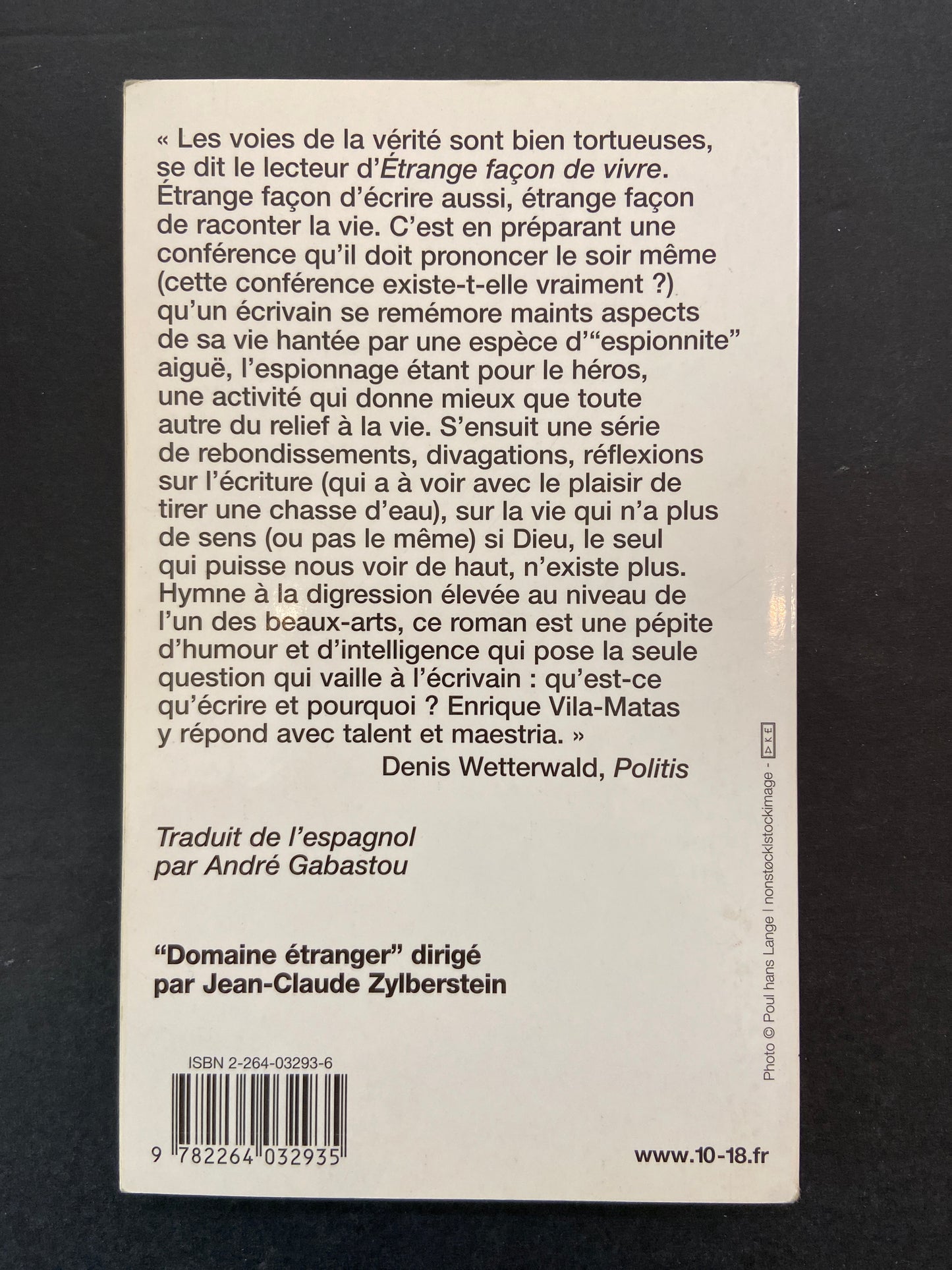 ÉTRANGE FAÇON DE VIVRE