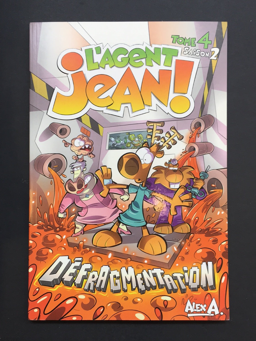 L'AGENT JEAN - SAISON 02 - TOME 04 - DÉFRAGMENTATION