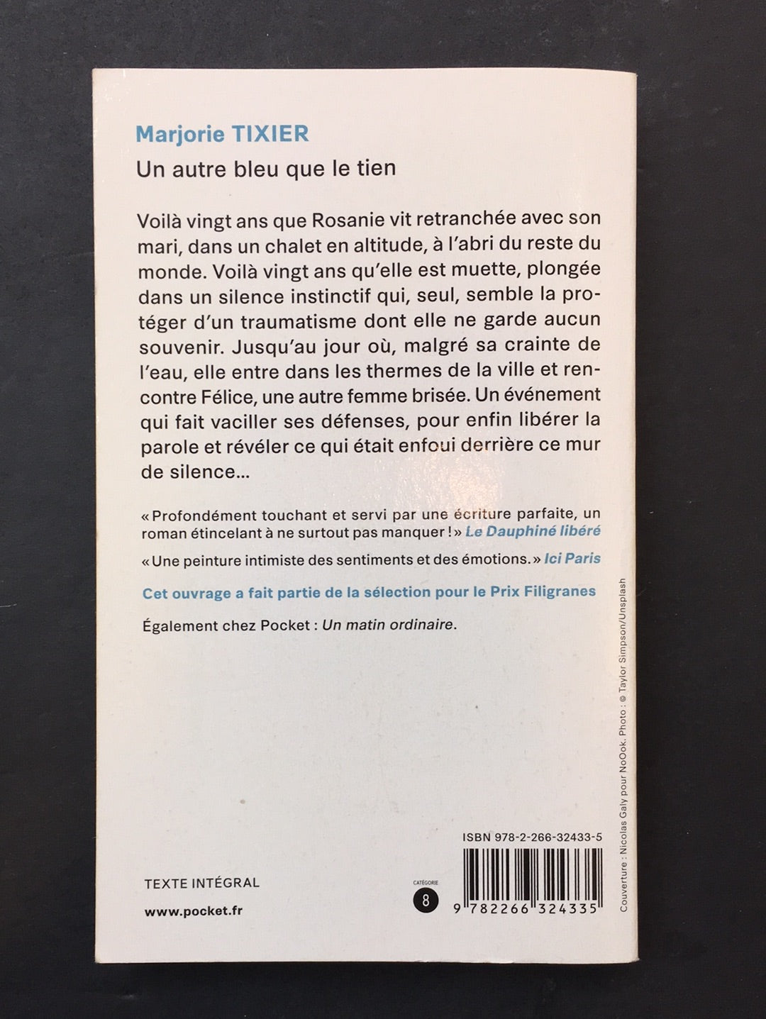UN AUTRE BLEU QUE LE TIEN
