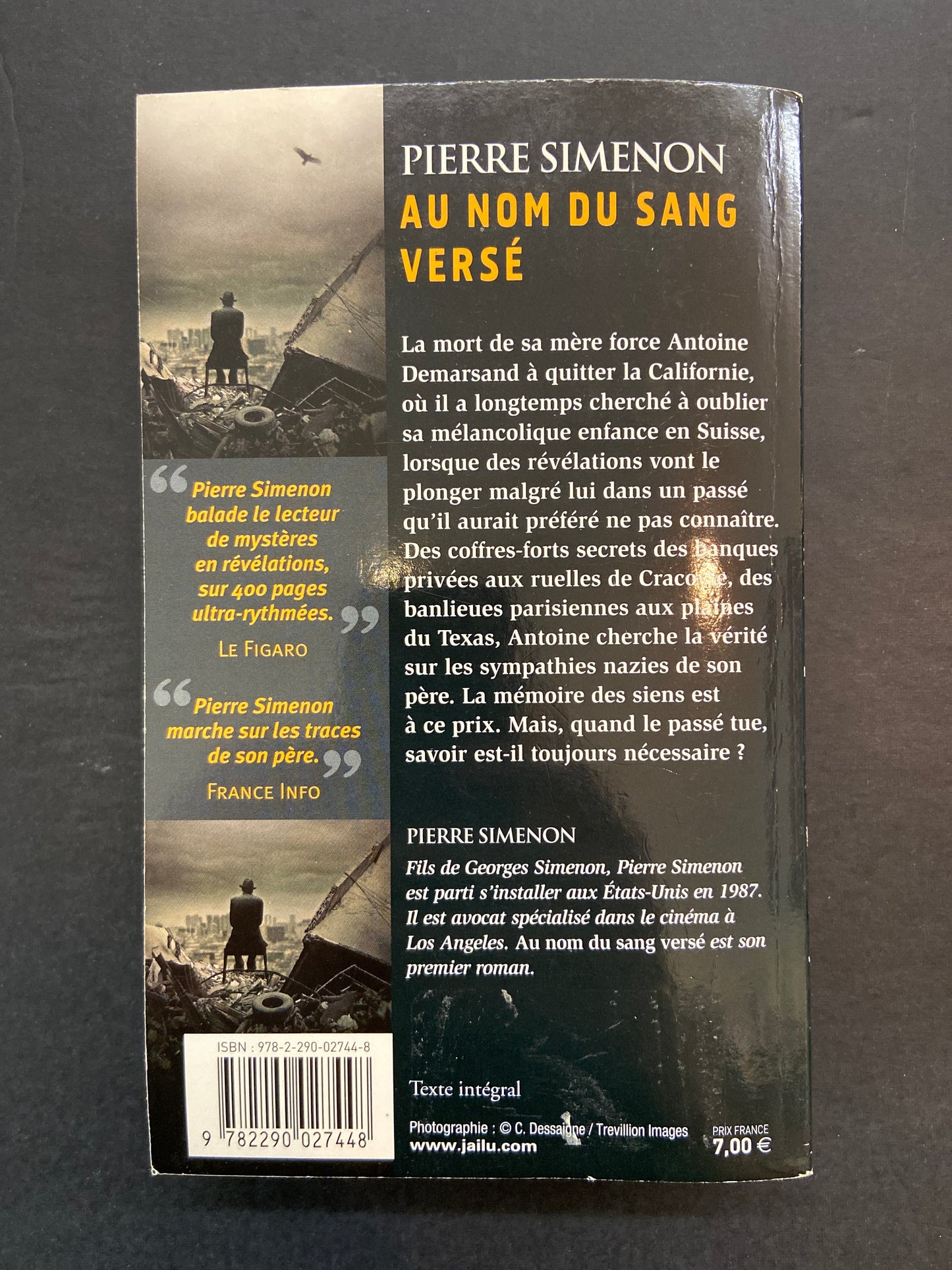 AU NOM DU SANG VERSÉ