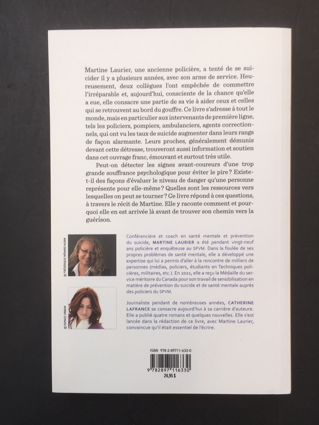 DE L'UNIFORME AU DÉSIR D'EN FINIR