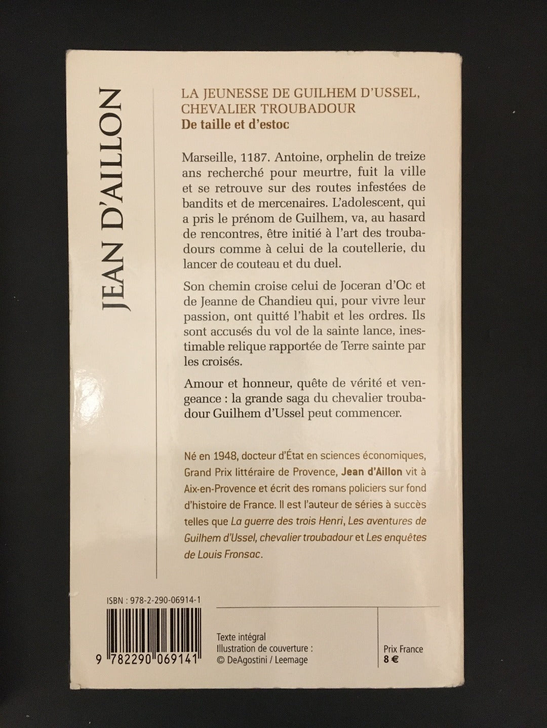 DE TAILLE ET D'ESTOC