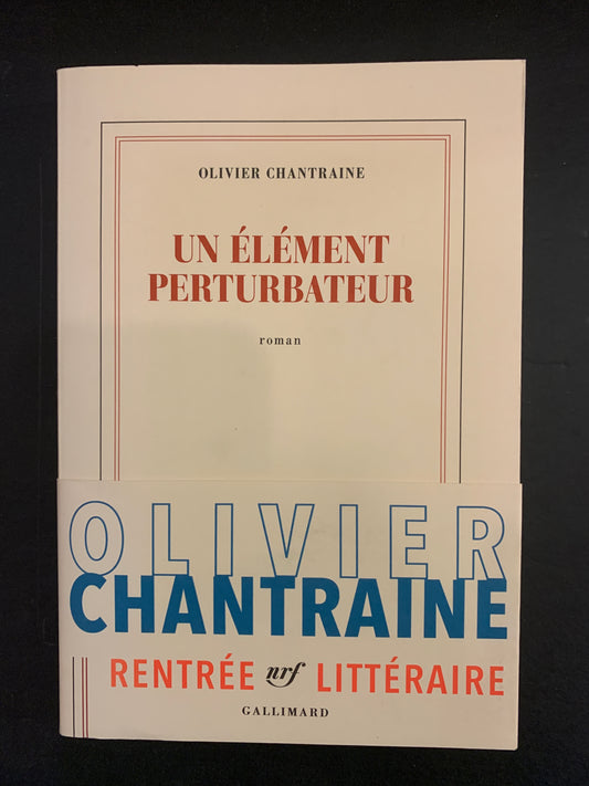 UN ÉLÉMENT PERTURBATEUR