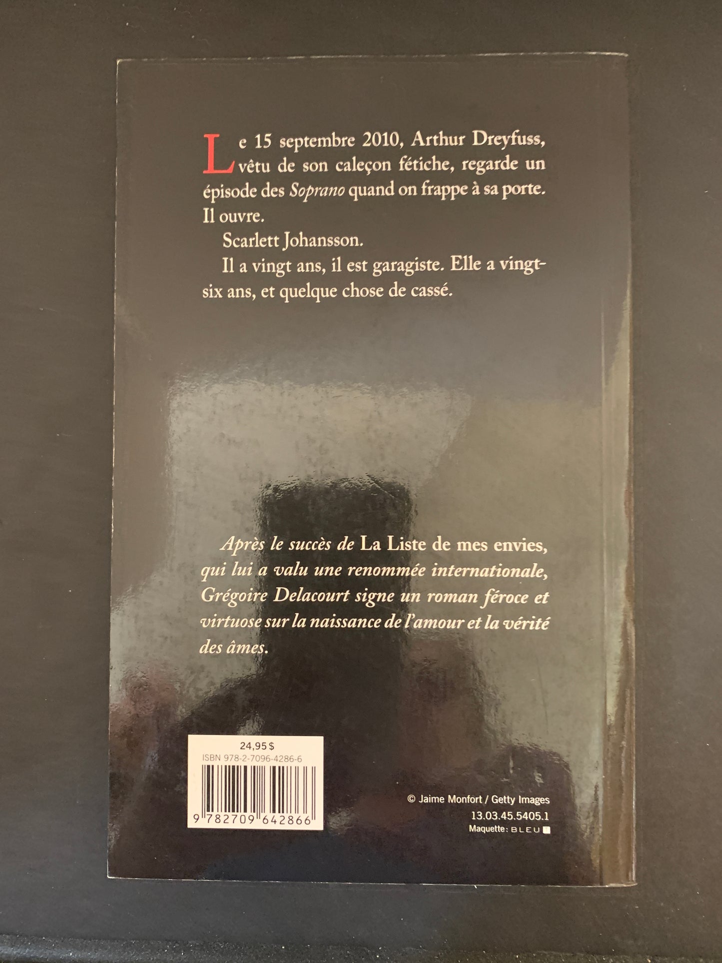 LA PREMIÈRE CHOSE QU'ON REGARDE