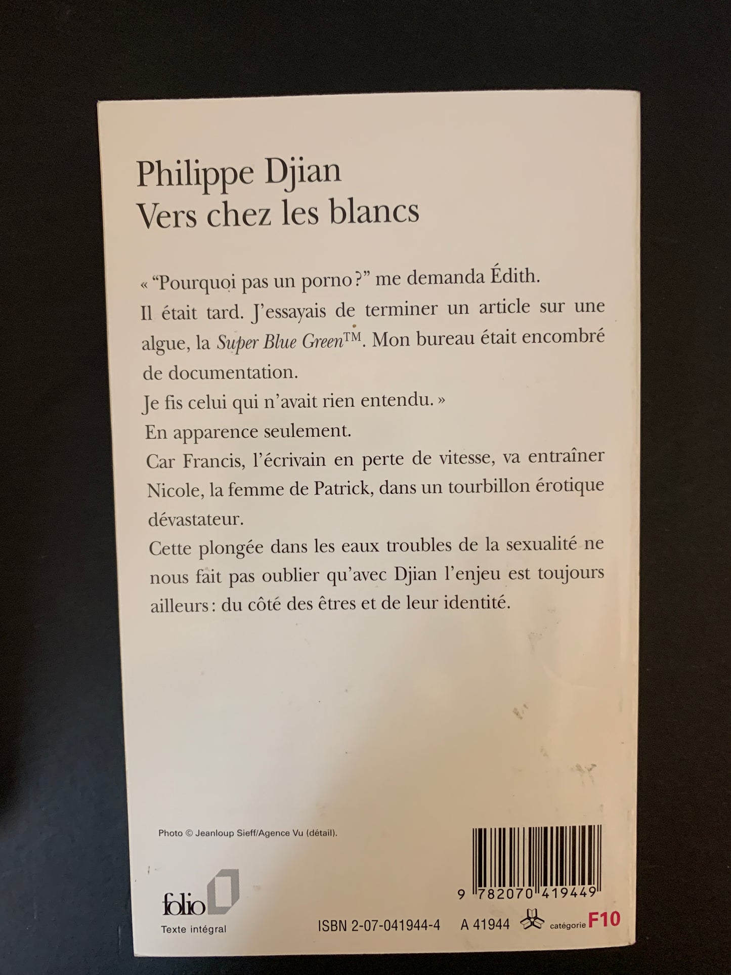 VERS CHEZ LES BLANCS