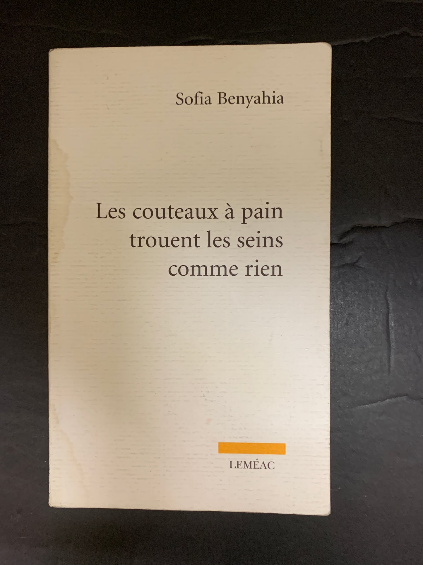 LES COUTEAUX À PAIN TROUENT LES SEINS COMME RIEN