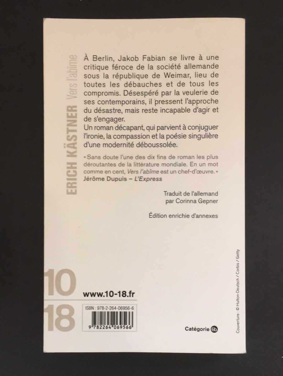 VERS L'ABÎME