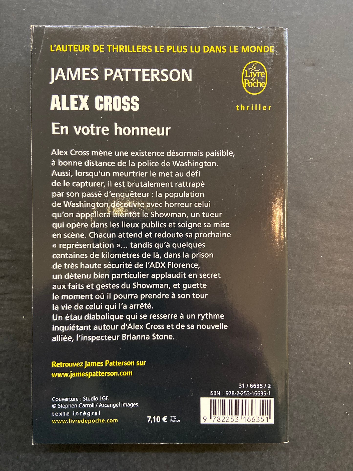 EN VOTRE HONNEUR