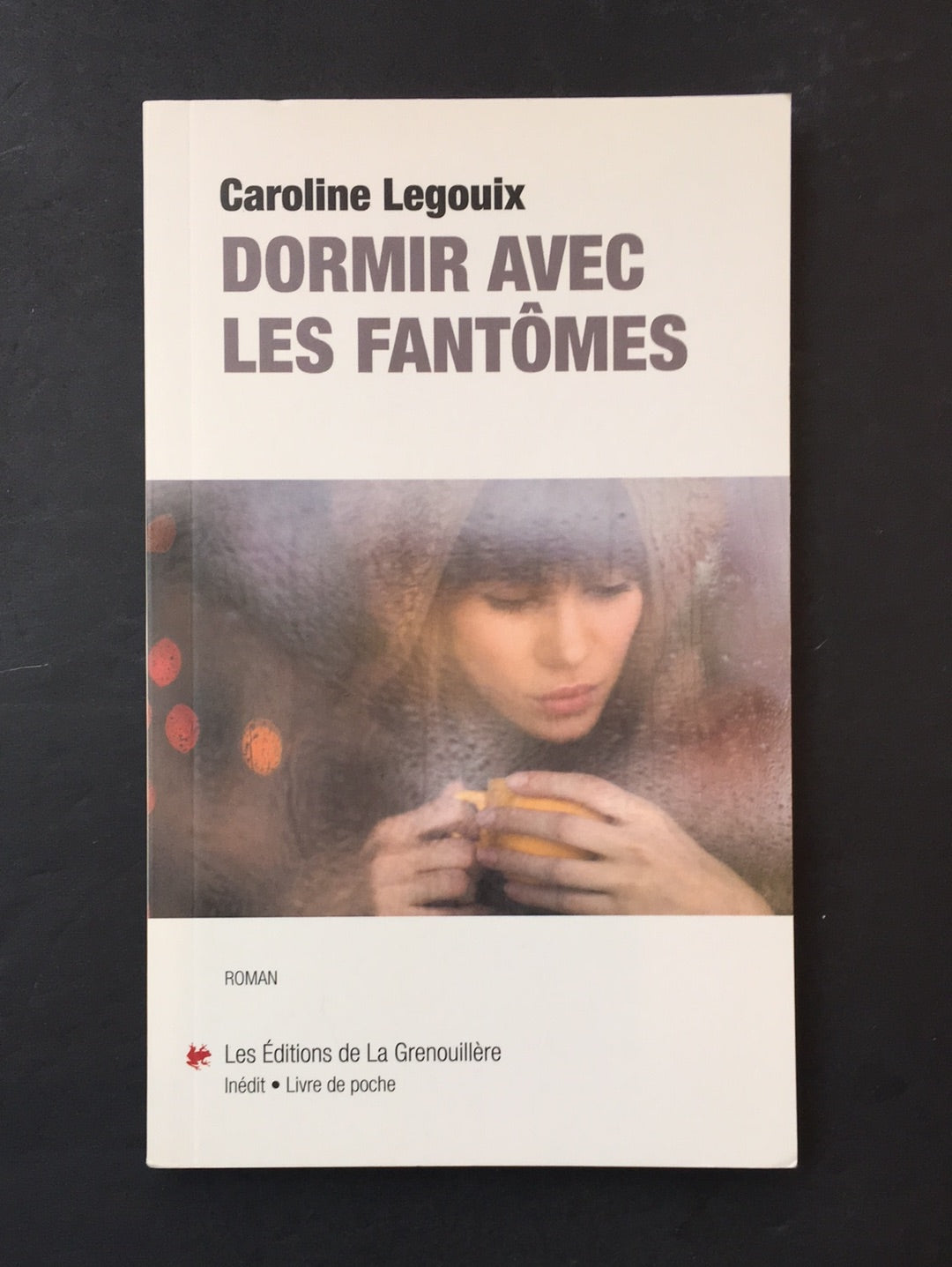 DORMIR AVEC LES FANTÔMES