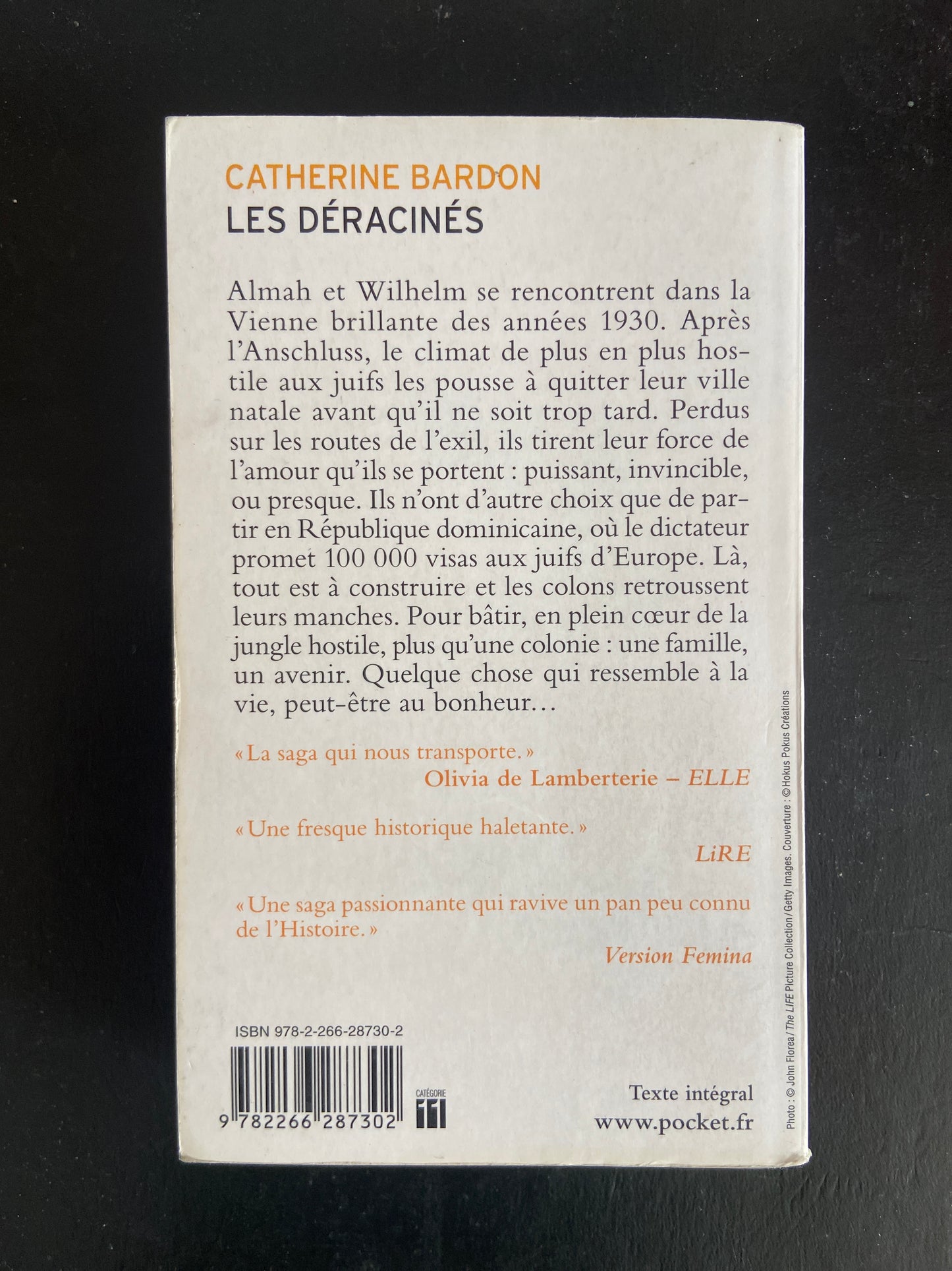 LES DÉRACINÉS