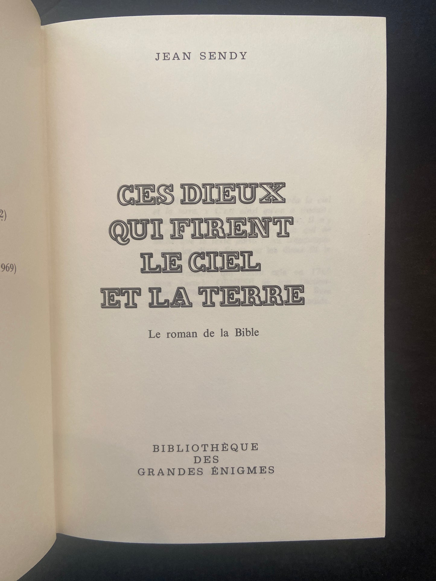 CES DIEUX QUI FIRENT LE CIEL ET LA TERRE