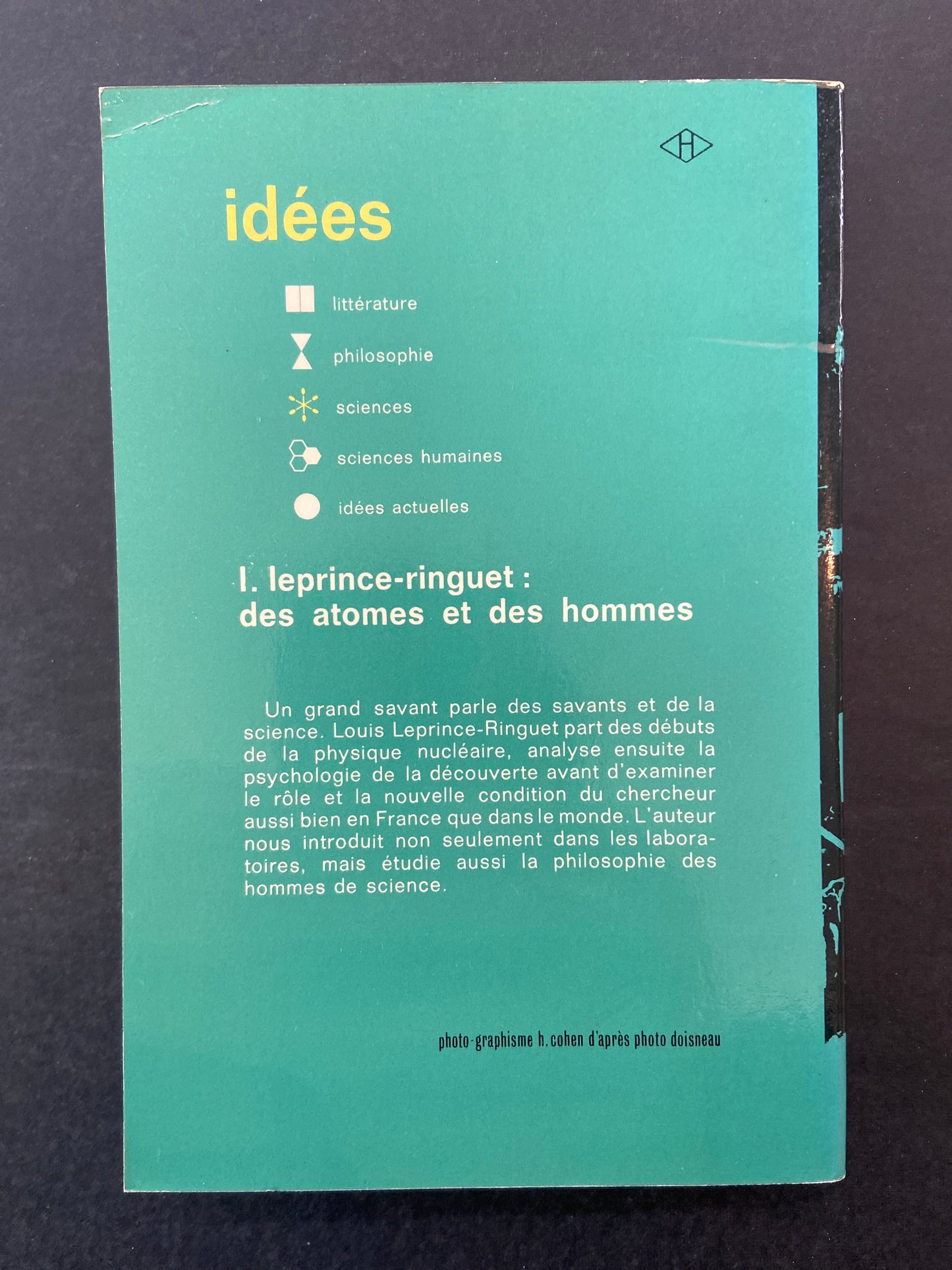 DES ATOMES ET DES HOMMES