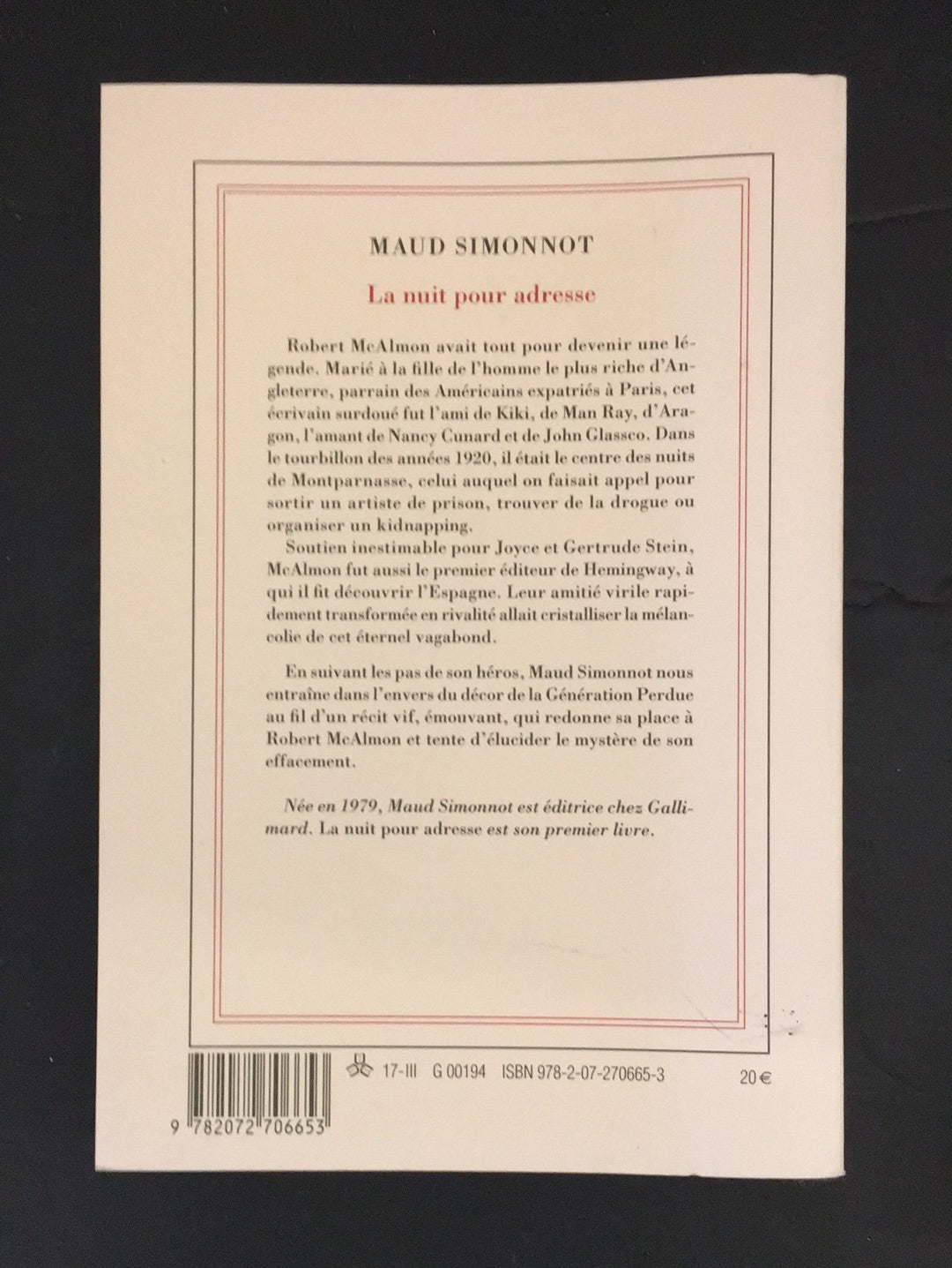 LA NUIT POUR ADRESSE.