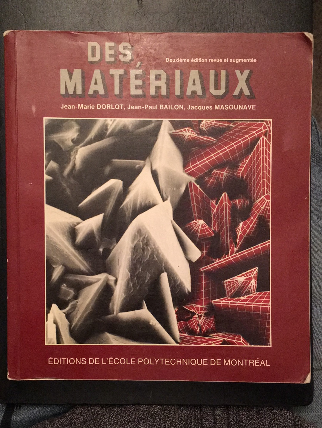 DES MATÉRIAUX