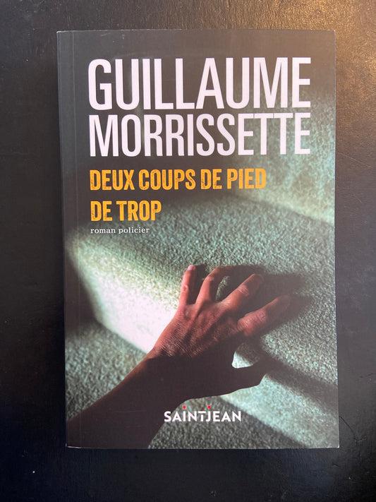 DEUX COUPS DE PIED DE TROP