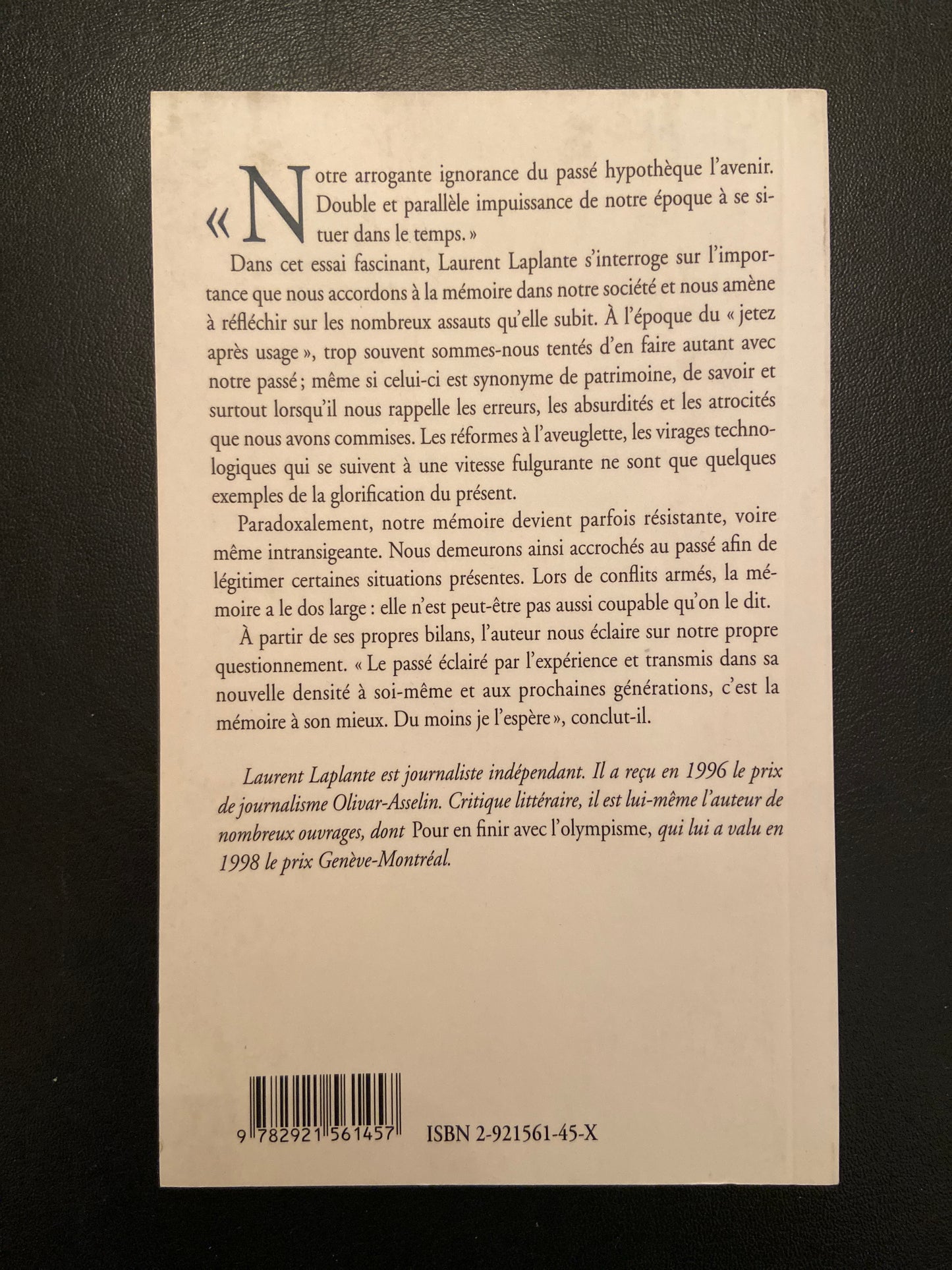 LA MÉMOIRE À LA BARRE