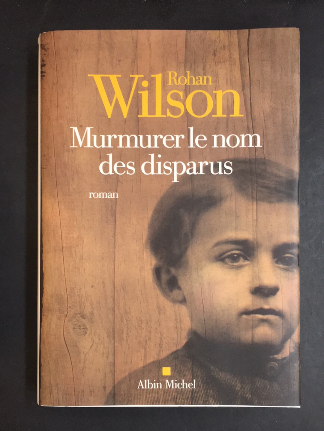 MURMURER LE NOM DES DISPARUS