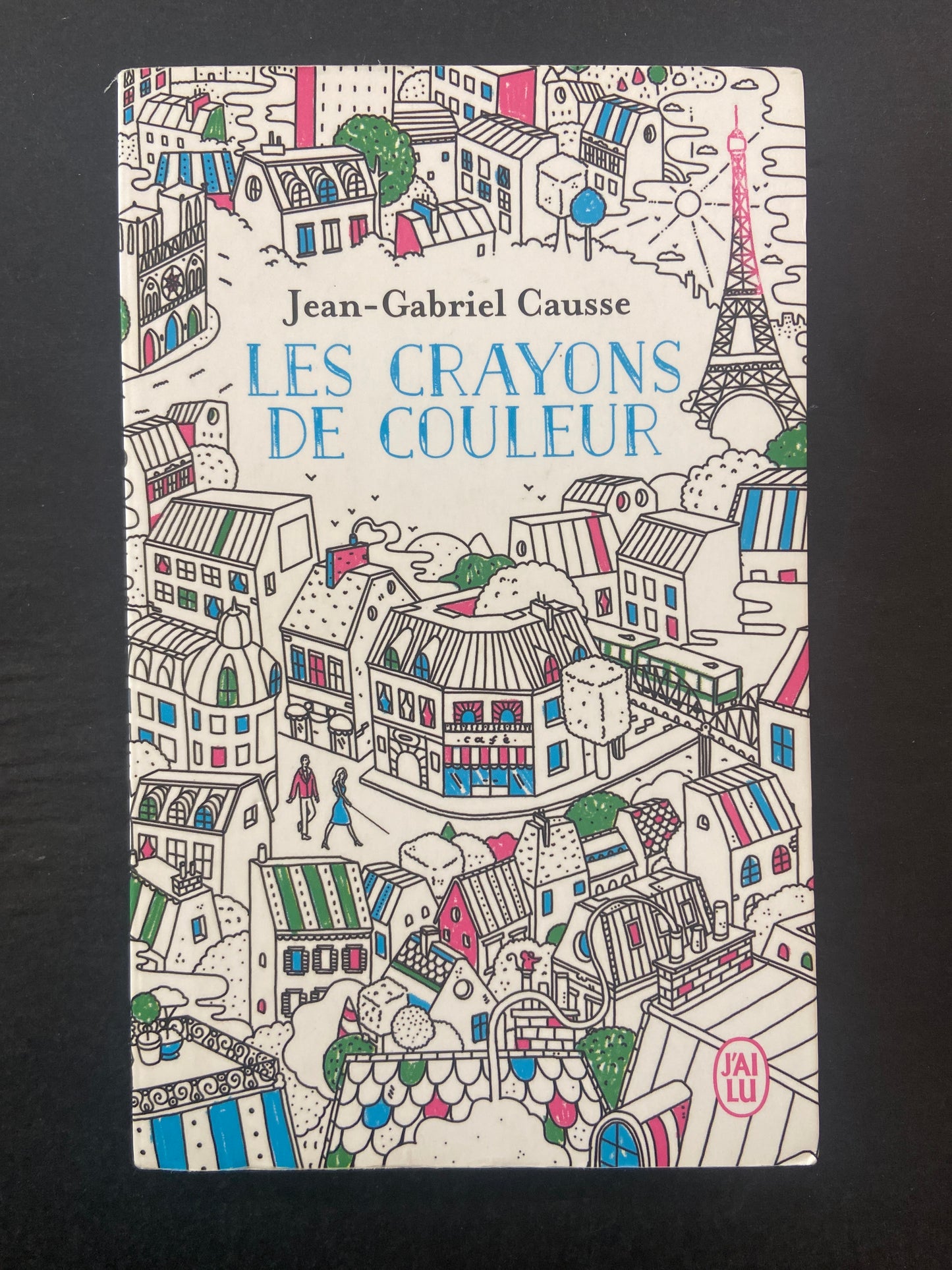 LES CRAYONS DE COULEURS