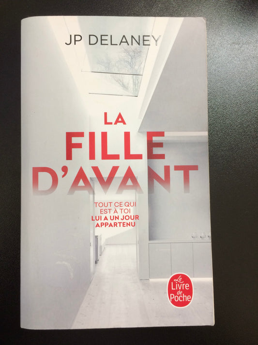 LA FILLE D'AVANT.