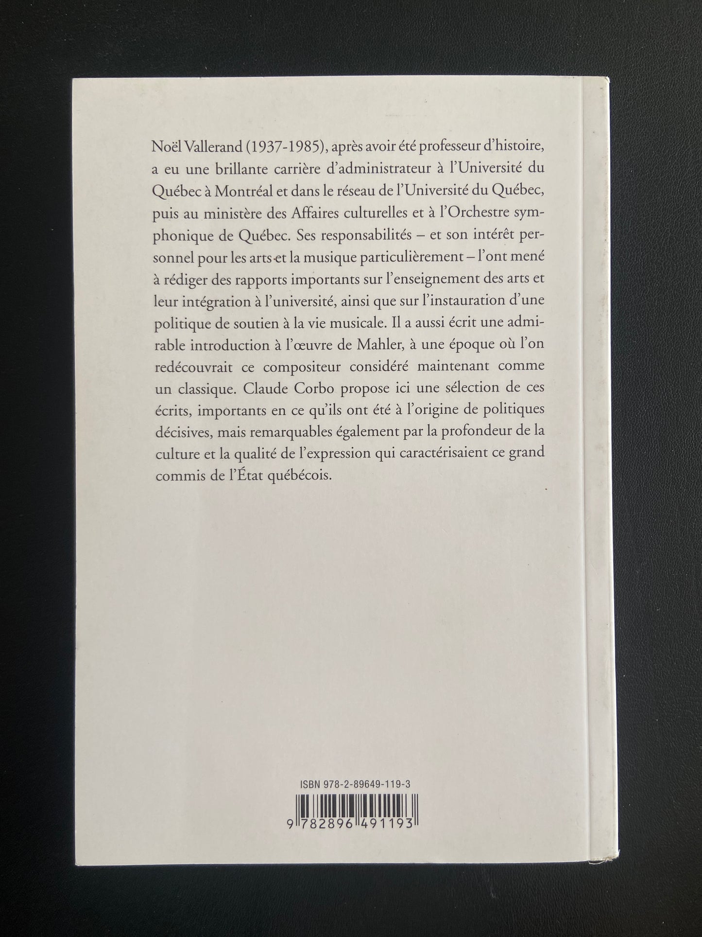 LES ARTS, L'UNIVERSITÉ, LA POLITIQUE CULTURELLE