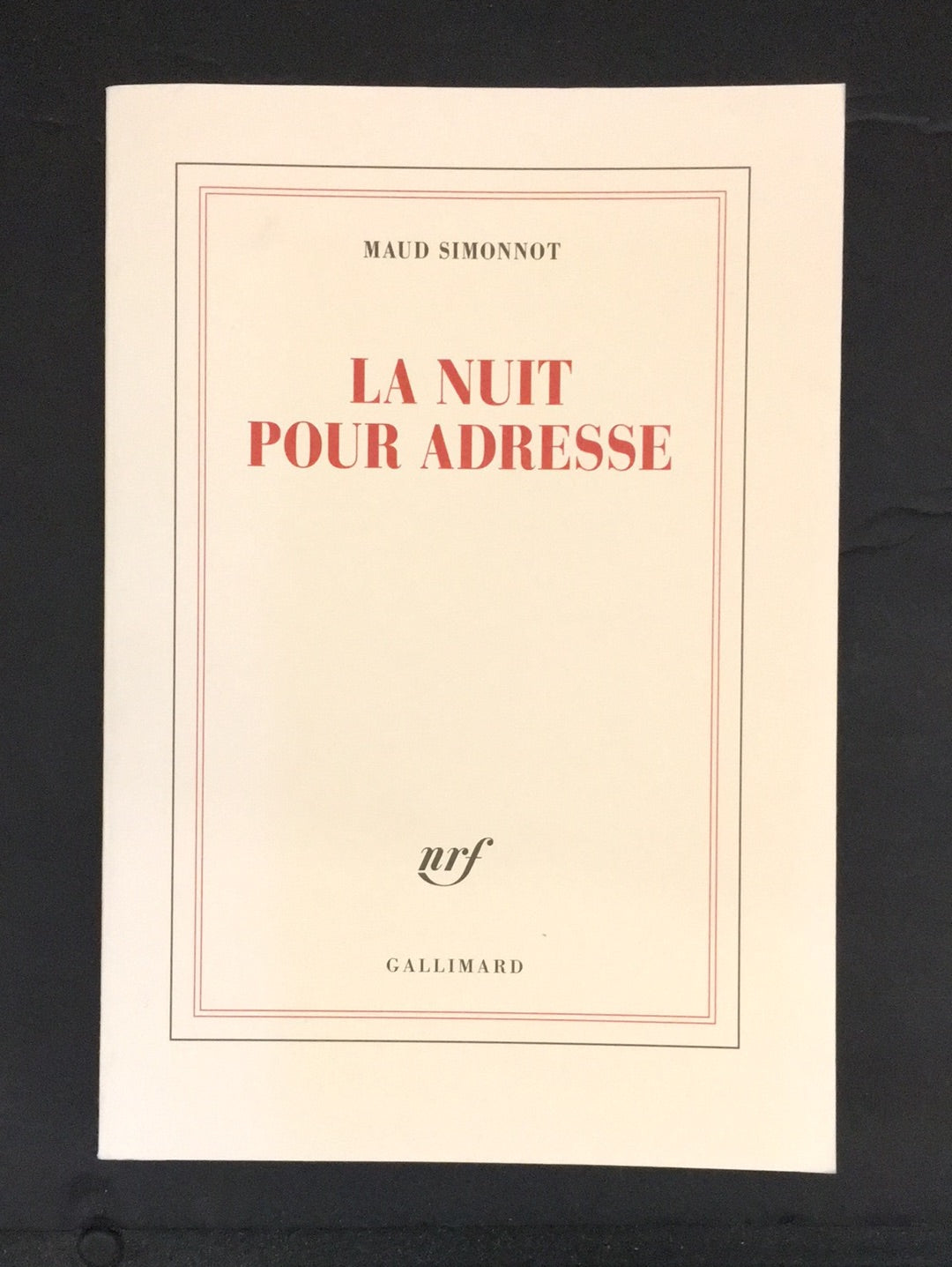 LA NUIT POUR ADRESSE.