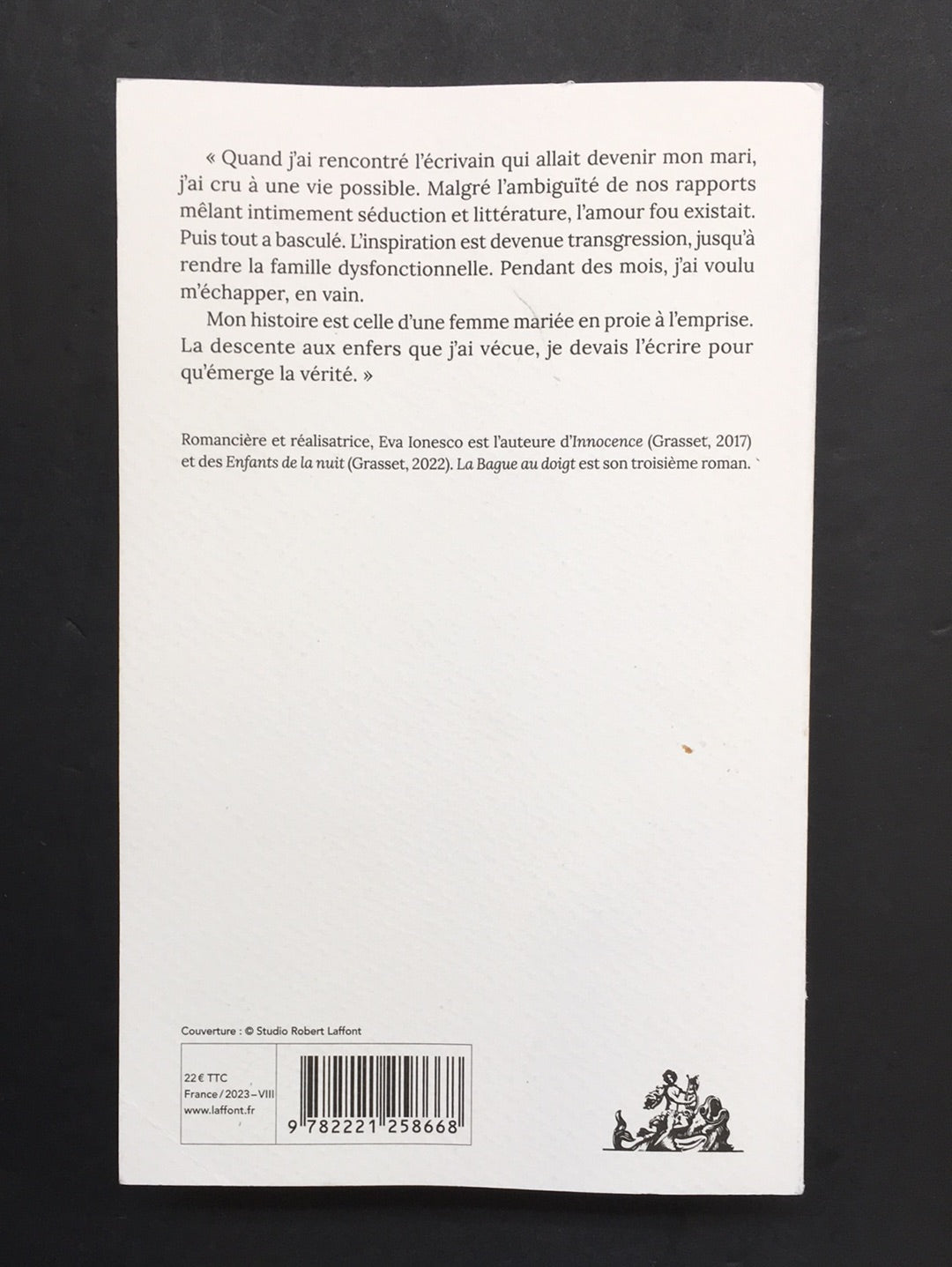 LA BAGUE AU DOIGT