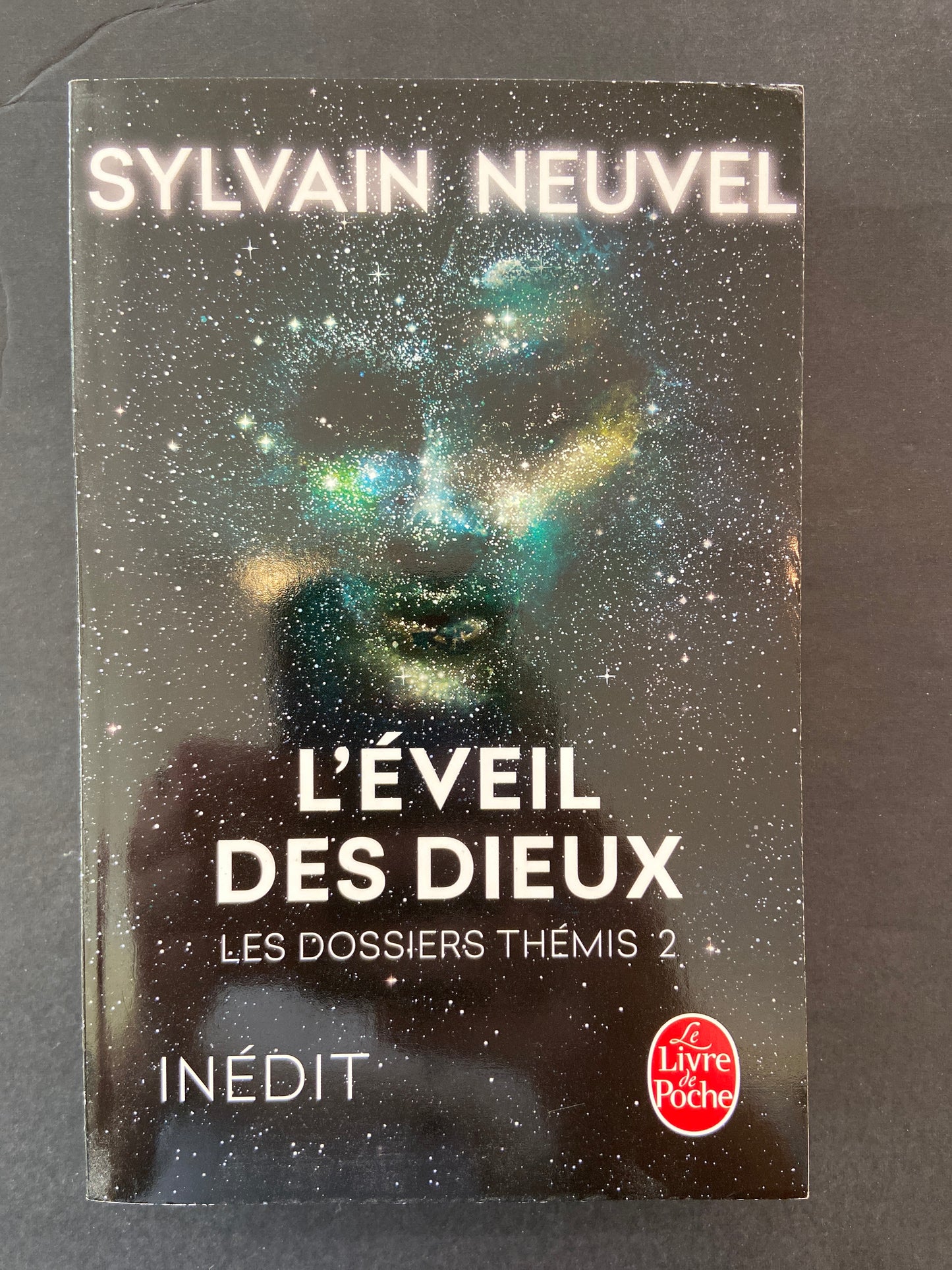 L'ÉVEIL DES DIEUX - LE DOSSIER DE THÉMIS 2