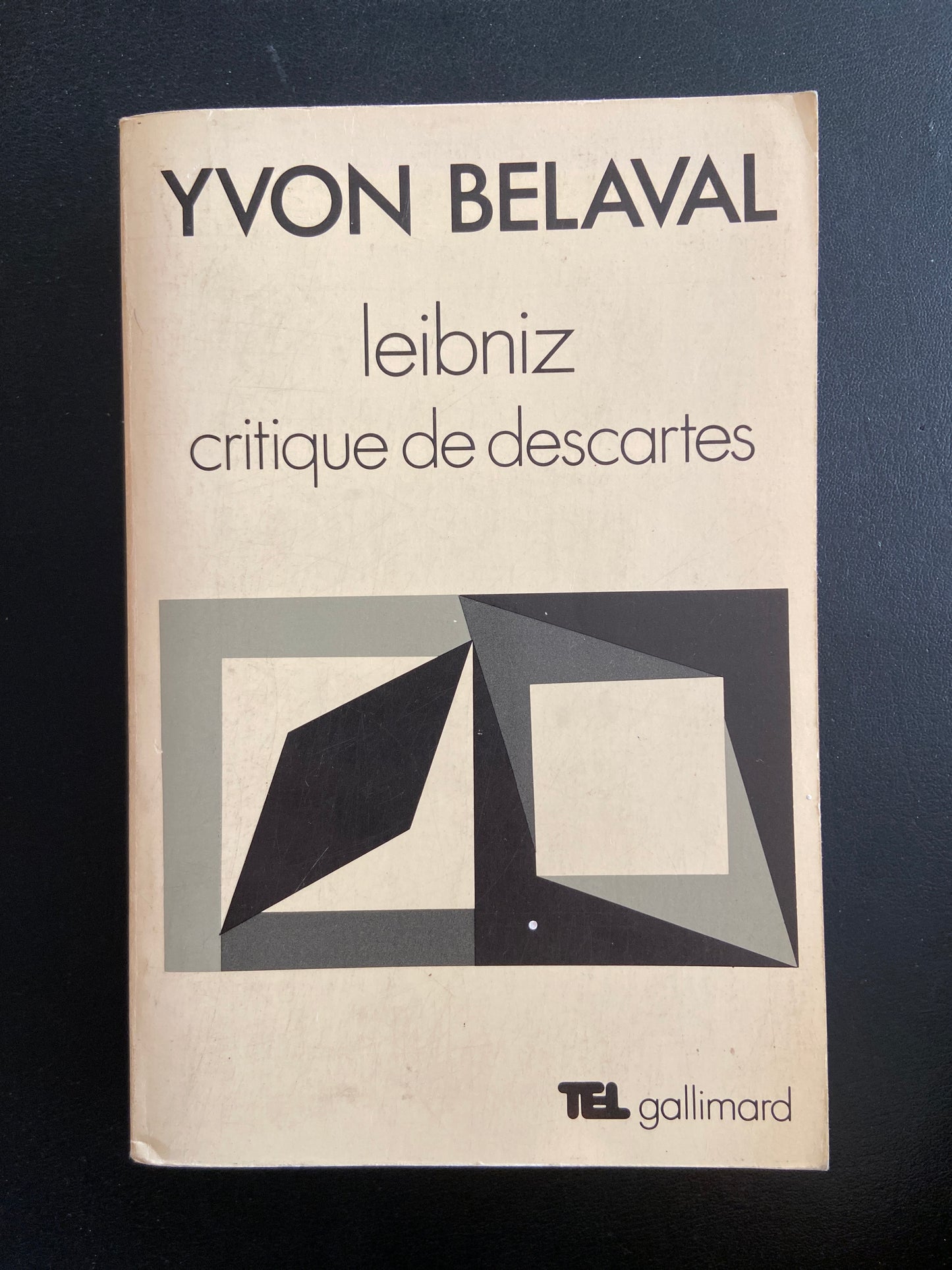 LEIBNIZ CRITIQUE DE DESCARTES