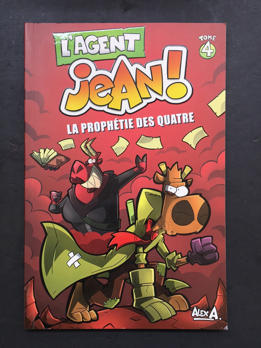 L'AGENT JEAN - SAISON 01 - TOME 04 - LA PROPHÉTIE DES QUATRE