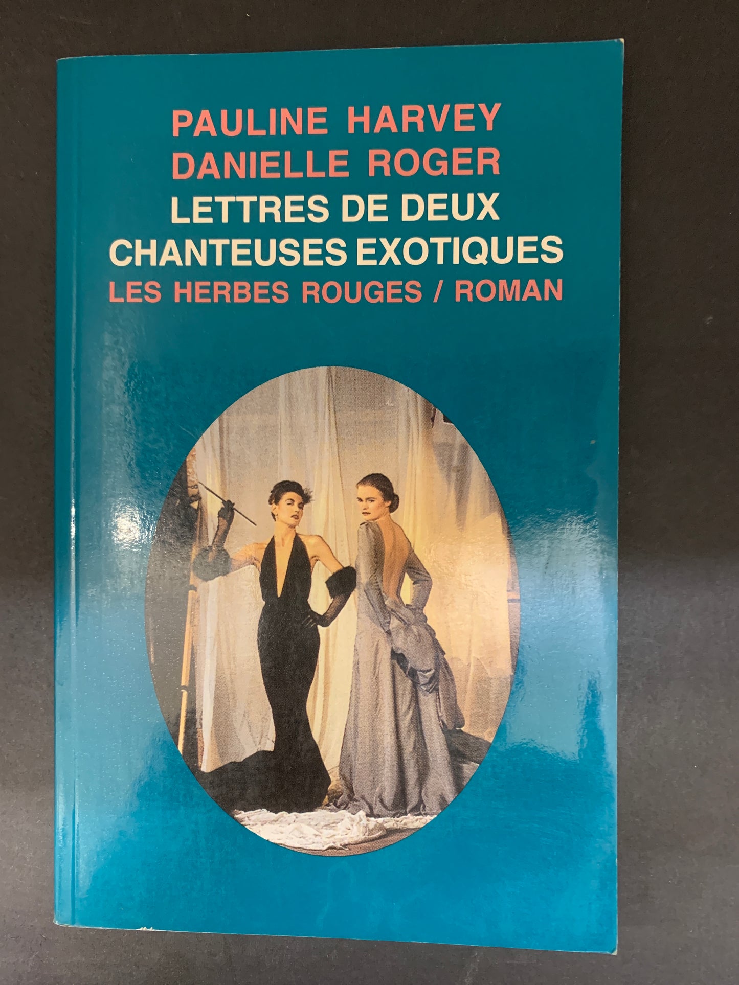 LETTRES DE DEUX CHANTEUSES EXOTIQUES