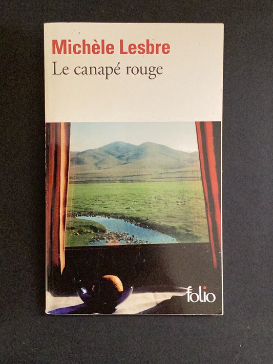 LE CANAPÉ ROUGE.